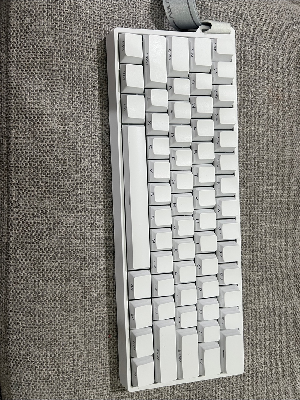 Compact White Mechanical Wireless Keyboard - Minimalist Design